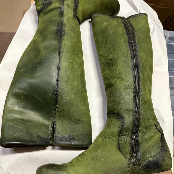 John Fluevog amazing green leather boots - Picture 4 of 6